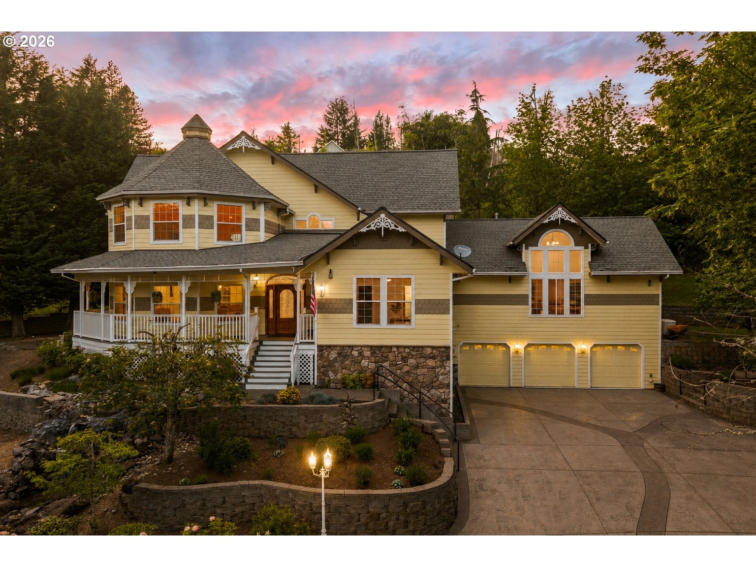 1407 SW WALTERS DR