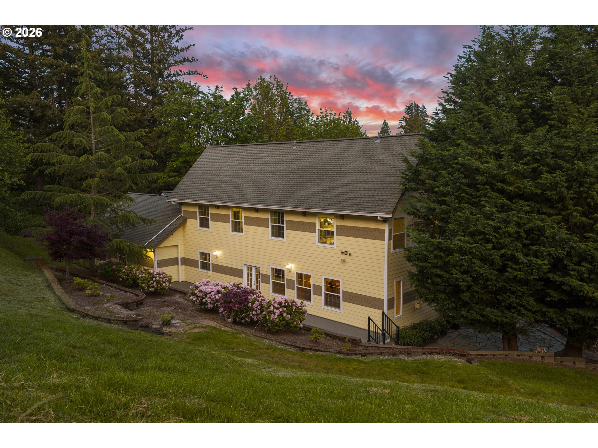 1407 SW WALTERS DR