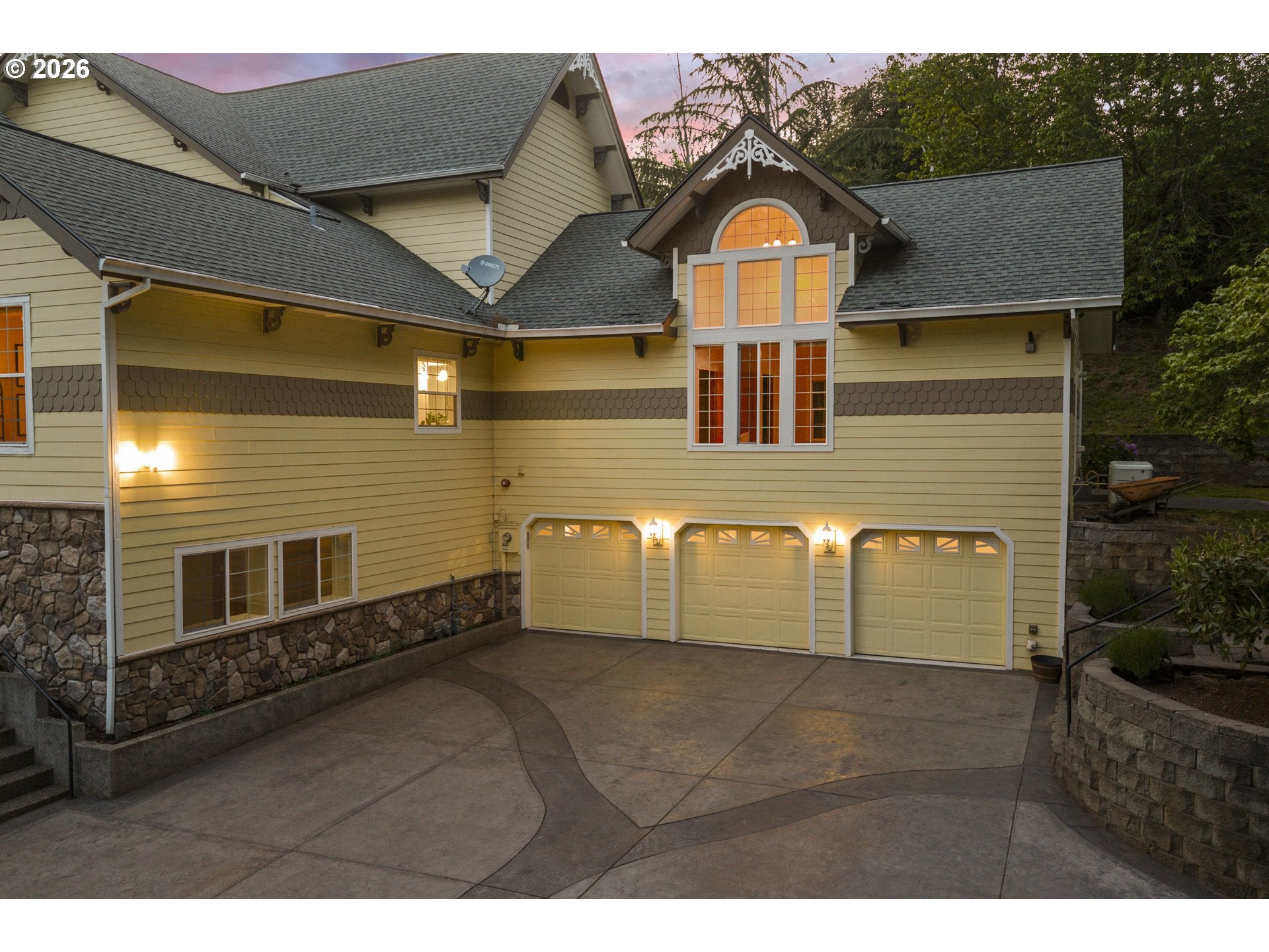 1407 SW WALTERS DR