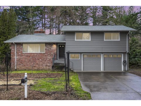 4911 PARKHILL ST Lake Oswego OR 97035