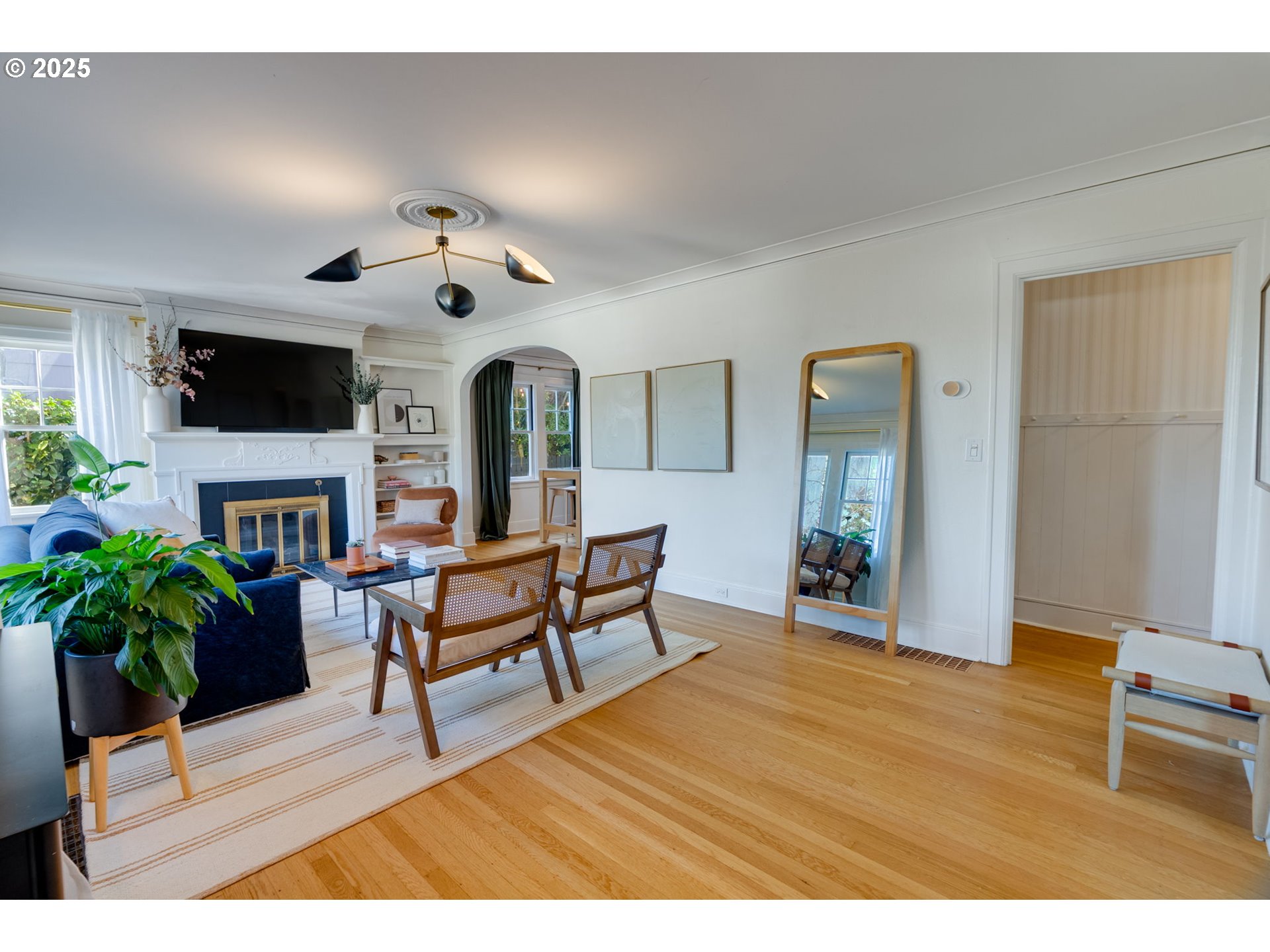 1696 SW MONTGOMERY DR