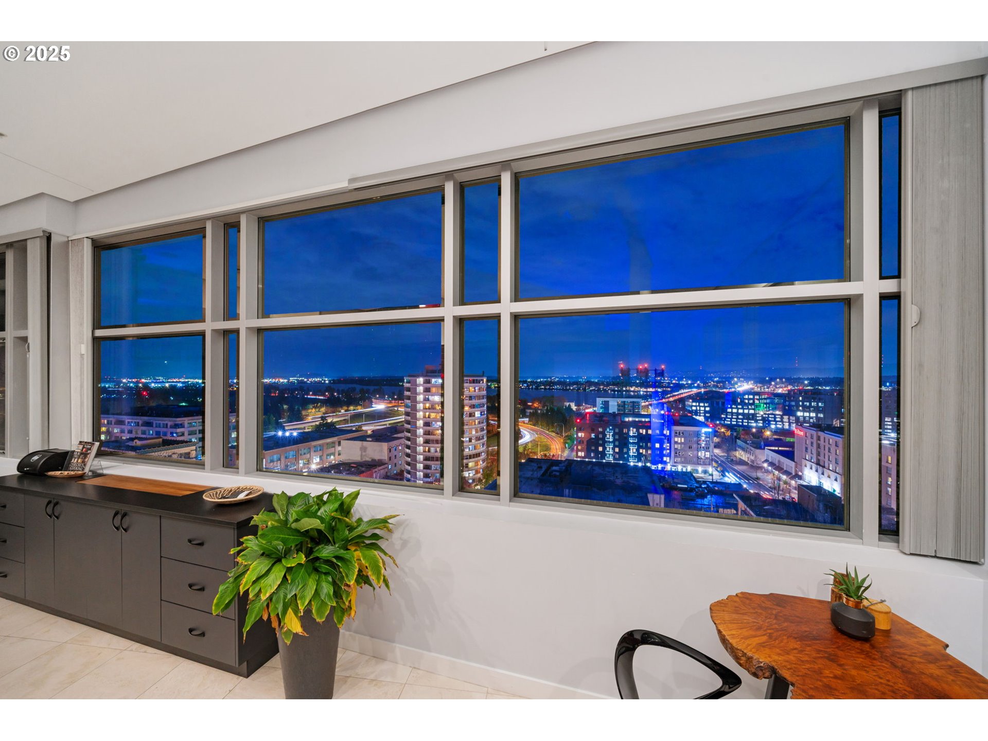 700 WASHINGTON ST 1125