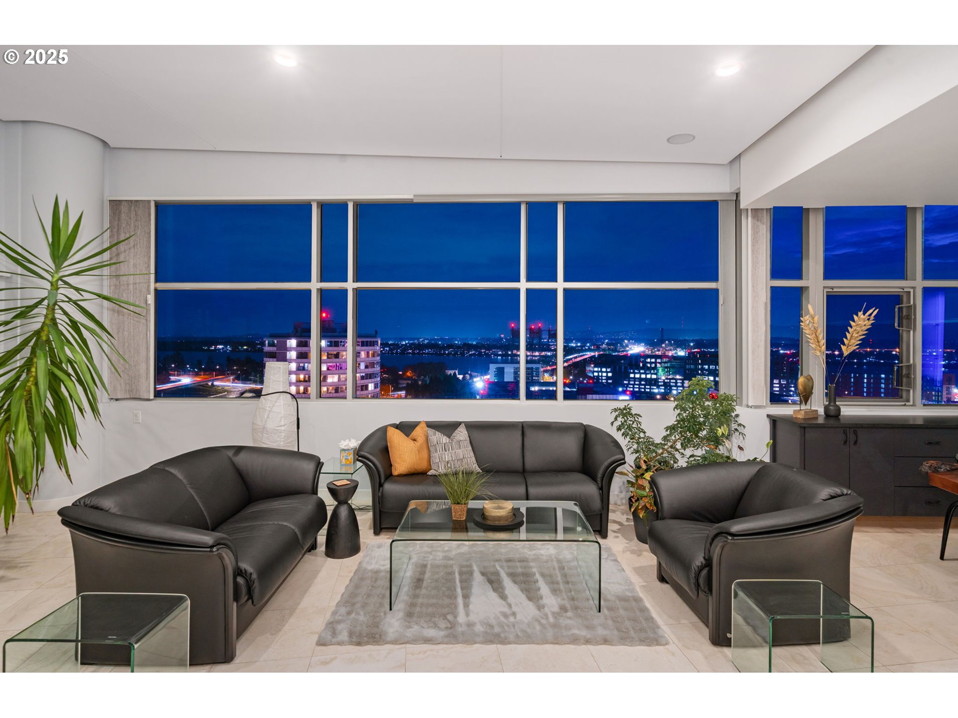 700 WASHINGTON ST 1125