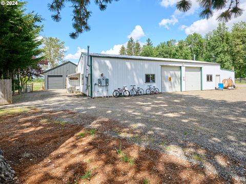 A home in Molalla