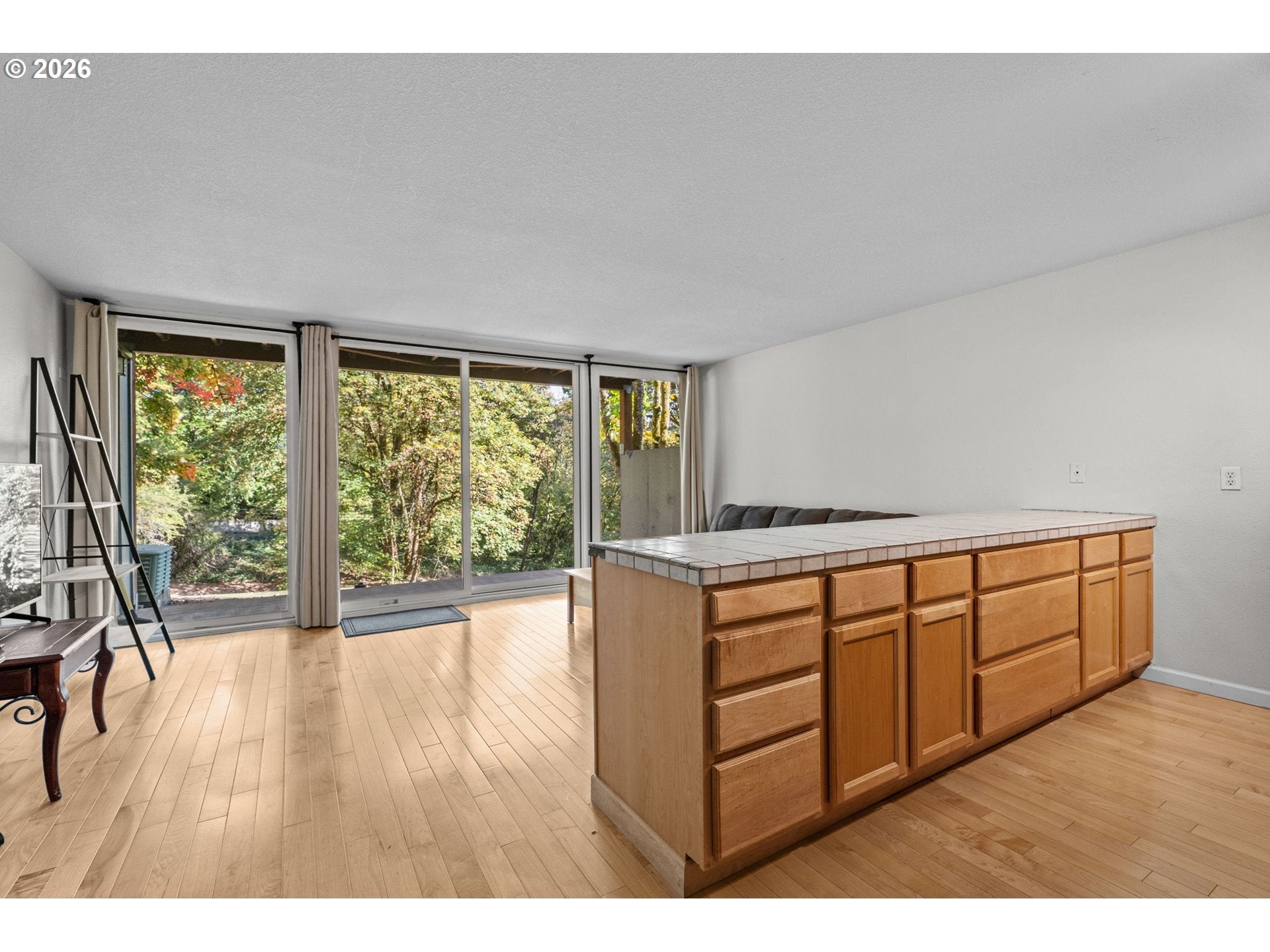 100 KERR PKWY 6
