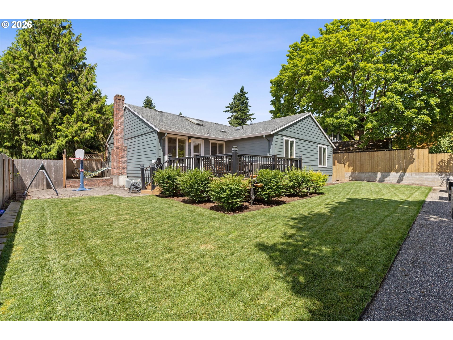 20 NW WILSON AVE