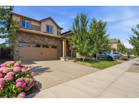 Photo of 2097 NW Woodland Dr, McMinnville, OR 97128 (MLS # 347722099)