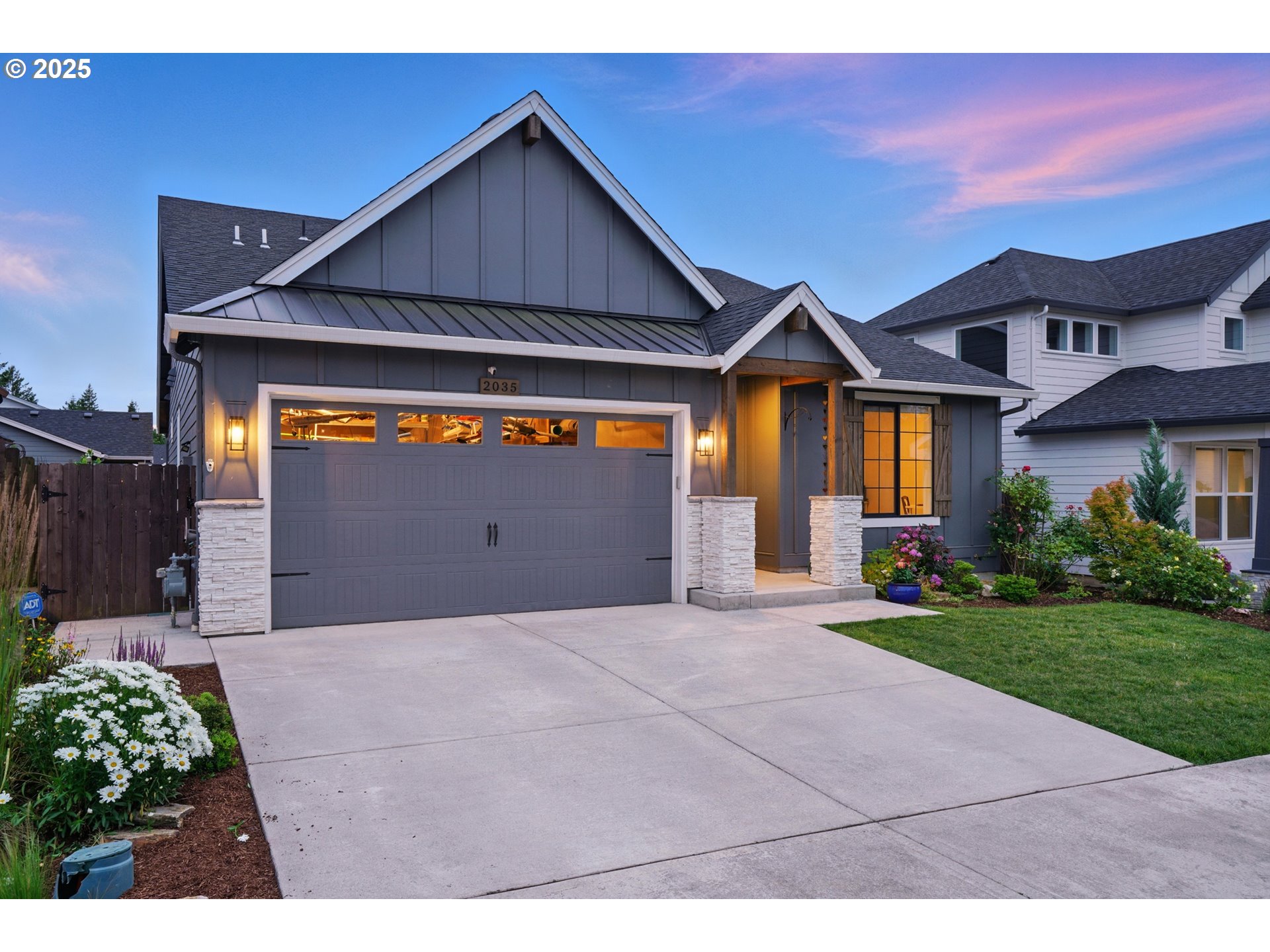 2035 N 3RD WAY