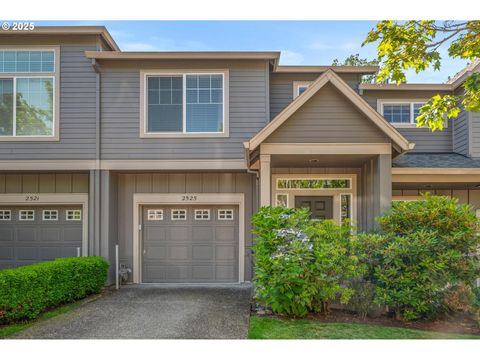2525 NW ROGUE VALLEY TER Beaverton OR 97006