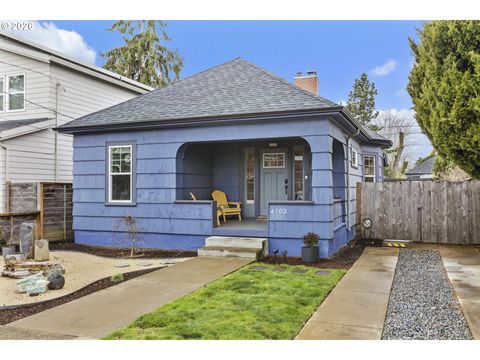 4703 SE 63RD AVE Portland OR 97206