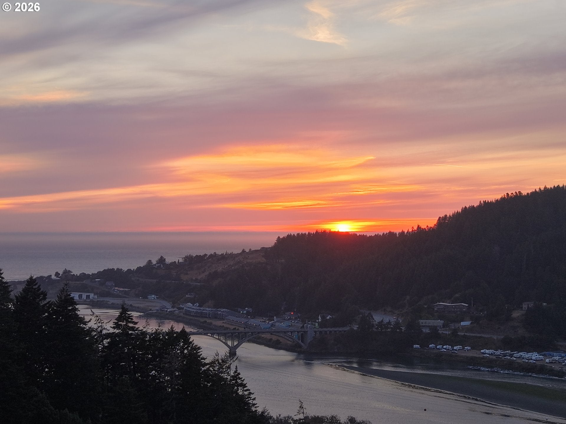 94224 N BANK ROGUE RIVER RD