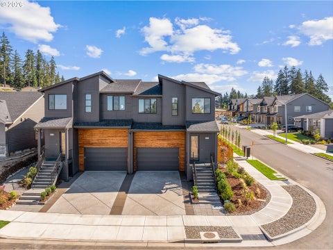Featured picture for the property 719758640