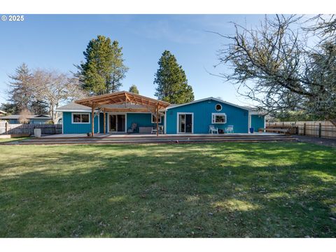 A home in Warrenton