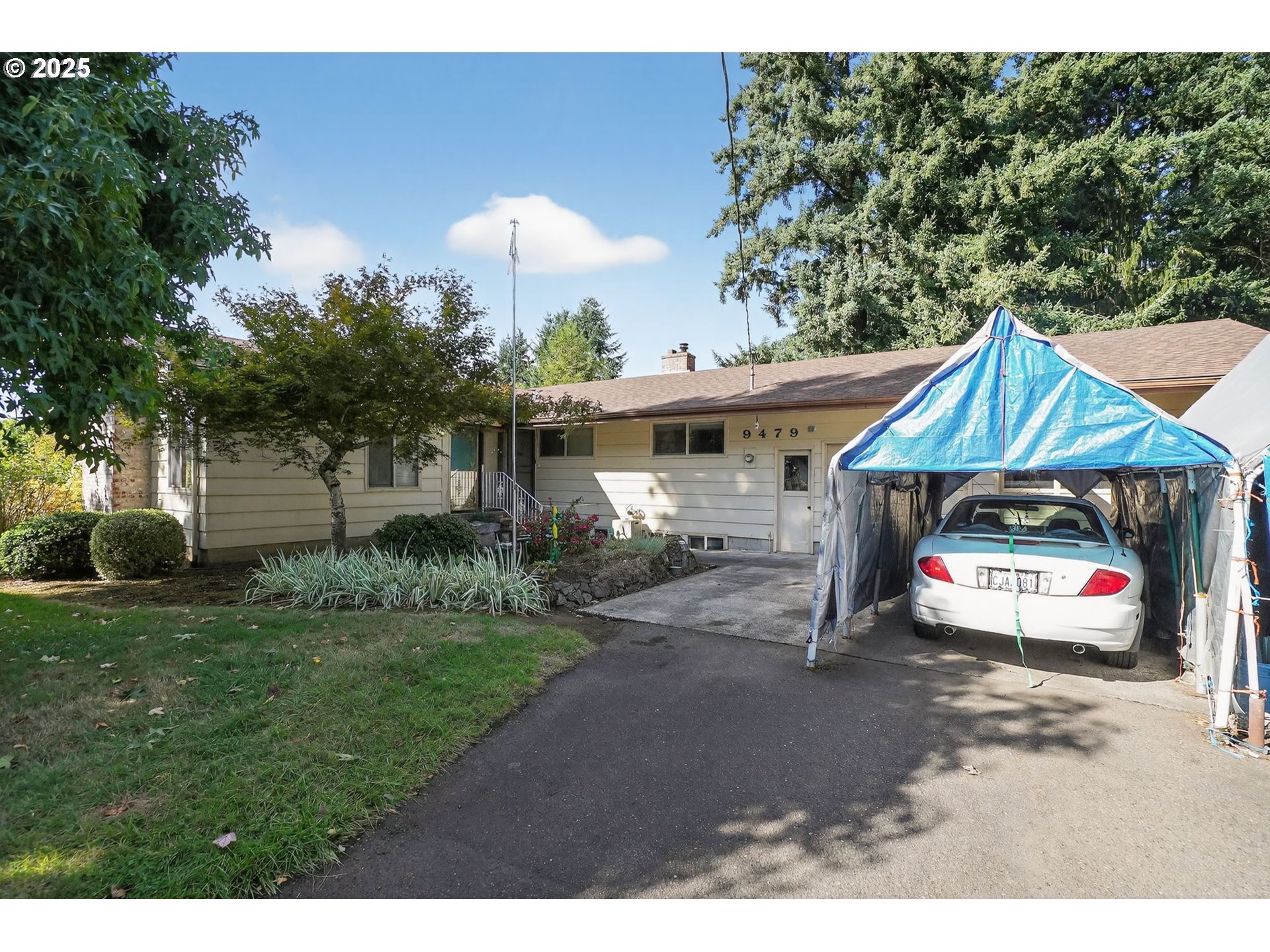 9479 SE HILLCREST RD