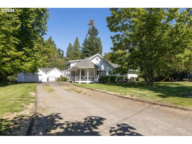 22885 S TENDRIL LN