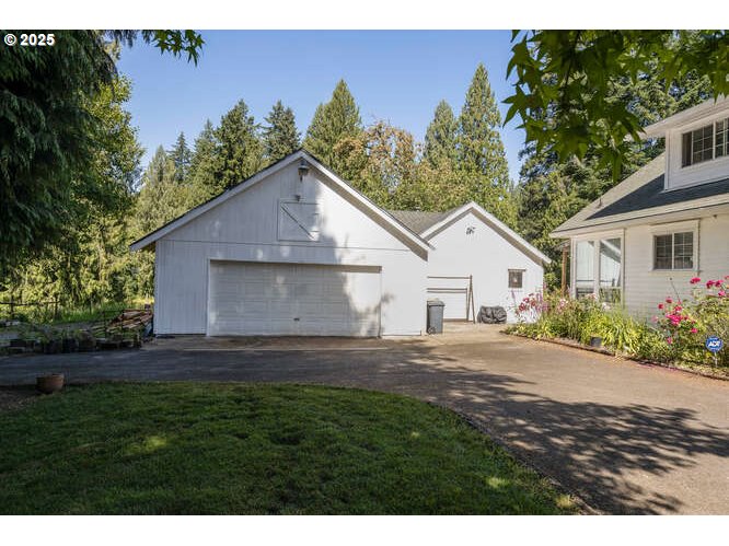 22885 S TENDRIL LN