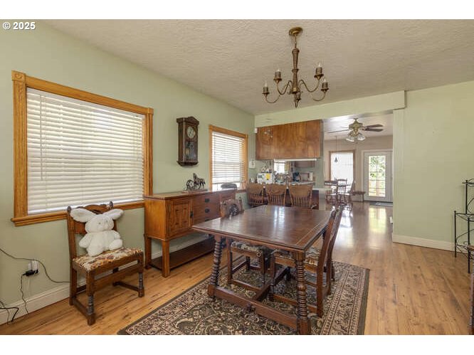 West Linn, Oregon 97068, United States, 3 Bedrooms Bedrooms, ,2 BathroomsBathrooms,Residential,Active,146229