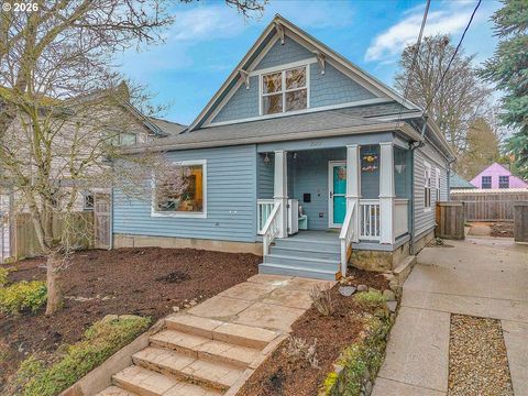 1017 NE SKIDMORE ST Portland OR 97211