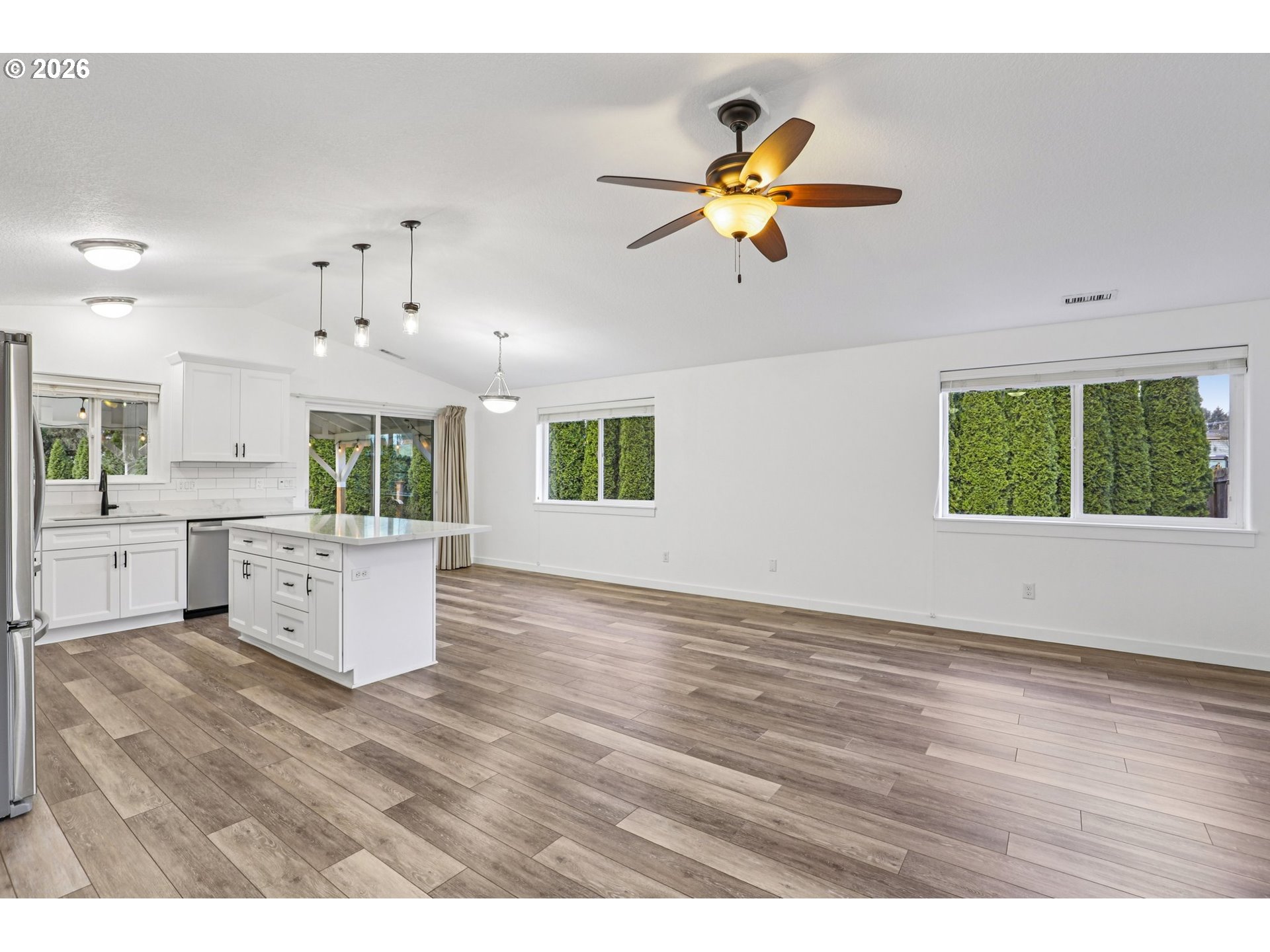 34054 E COLUMBIA AVE