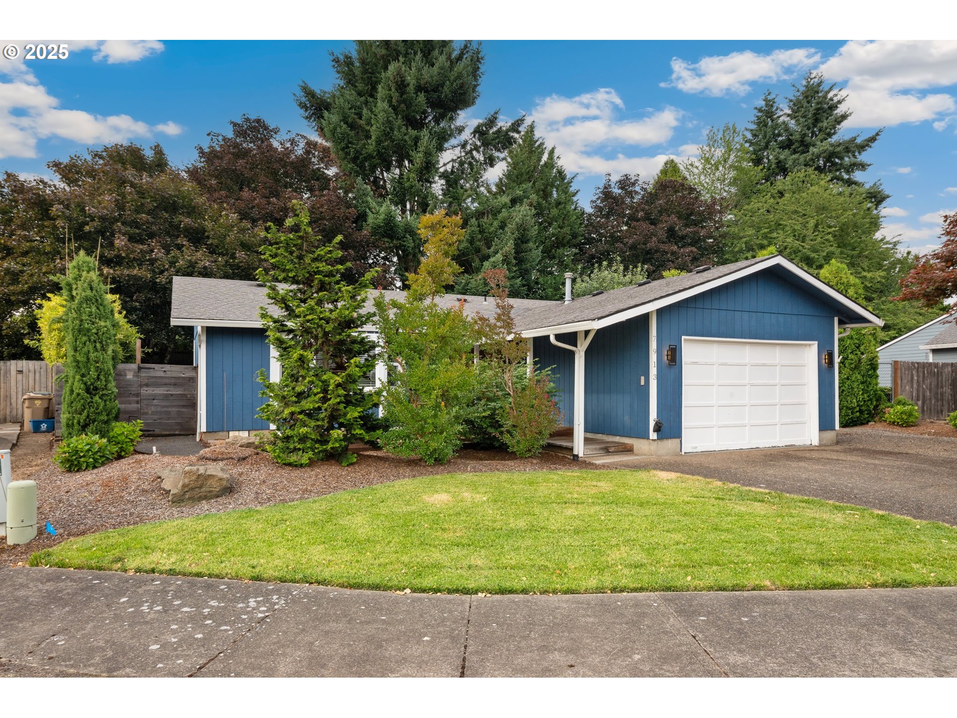 7913 SW RACQUET CT