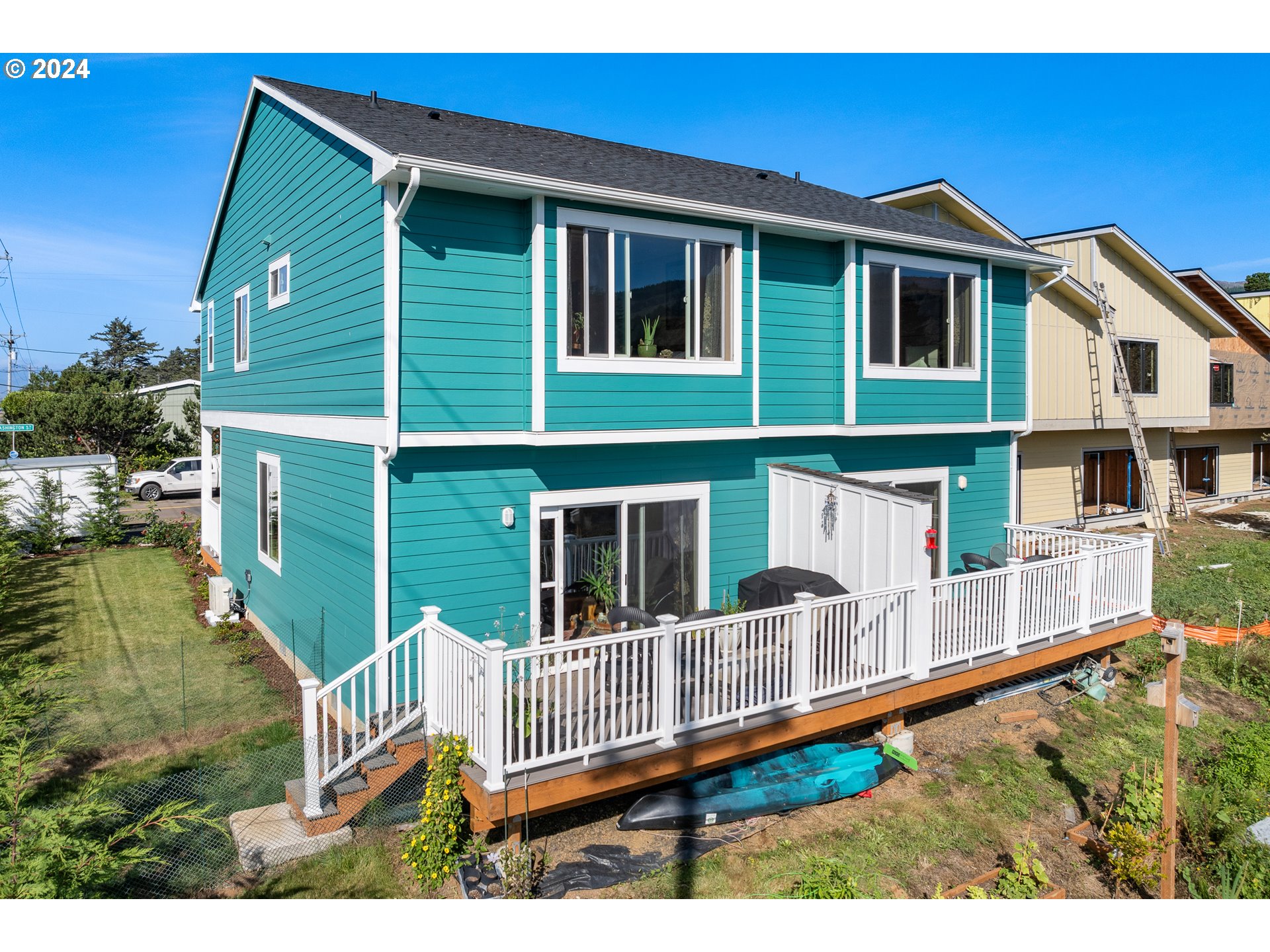 Rockaway Beach, Oregon 97136, United States, 6 Bedrooms Bedrooms, ,6 BathroomsBathrooms,Residential,Active,25928