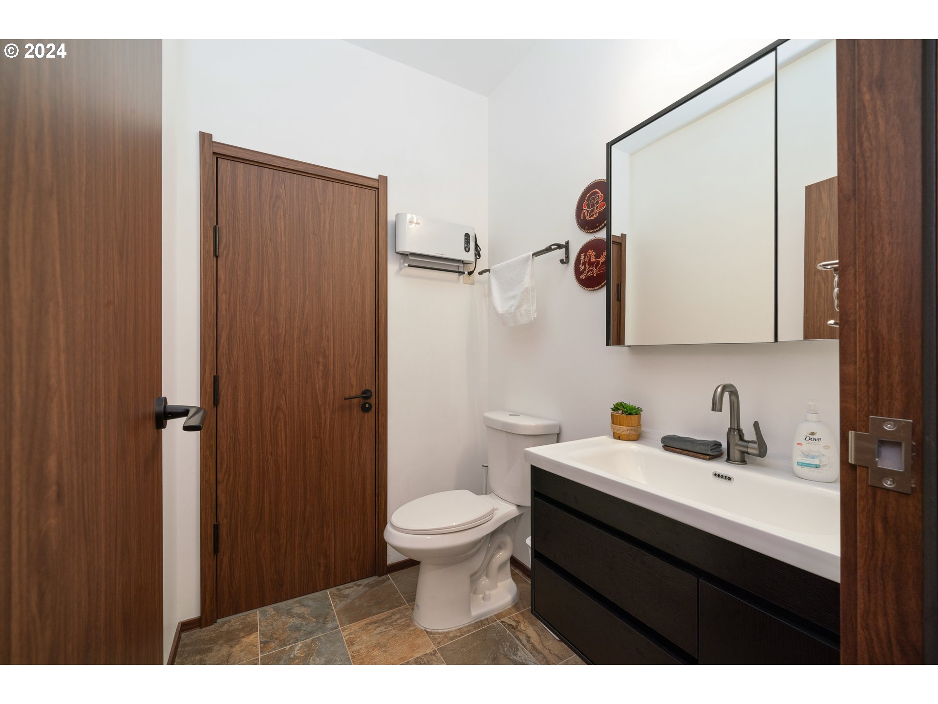 Rockaway Beach, Oregon 97136, United States, 6 Bedrooms Bedrooms, ,6 BathroomsBathrooms,Residential,Active,25928