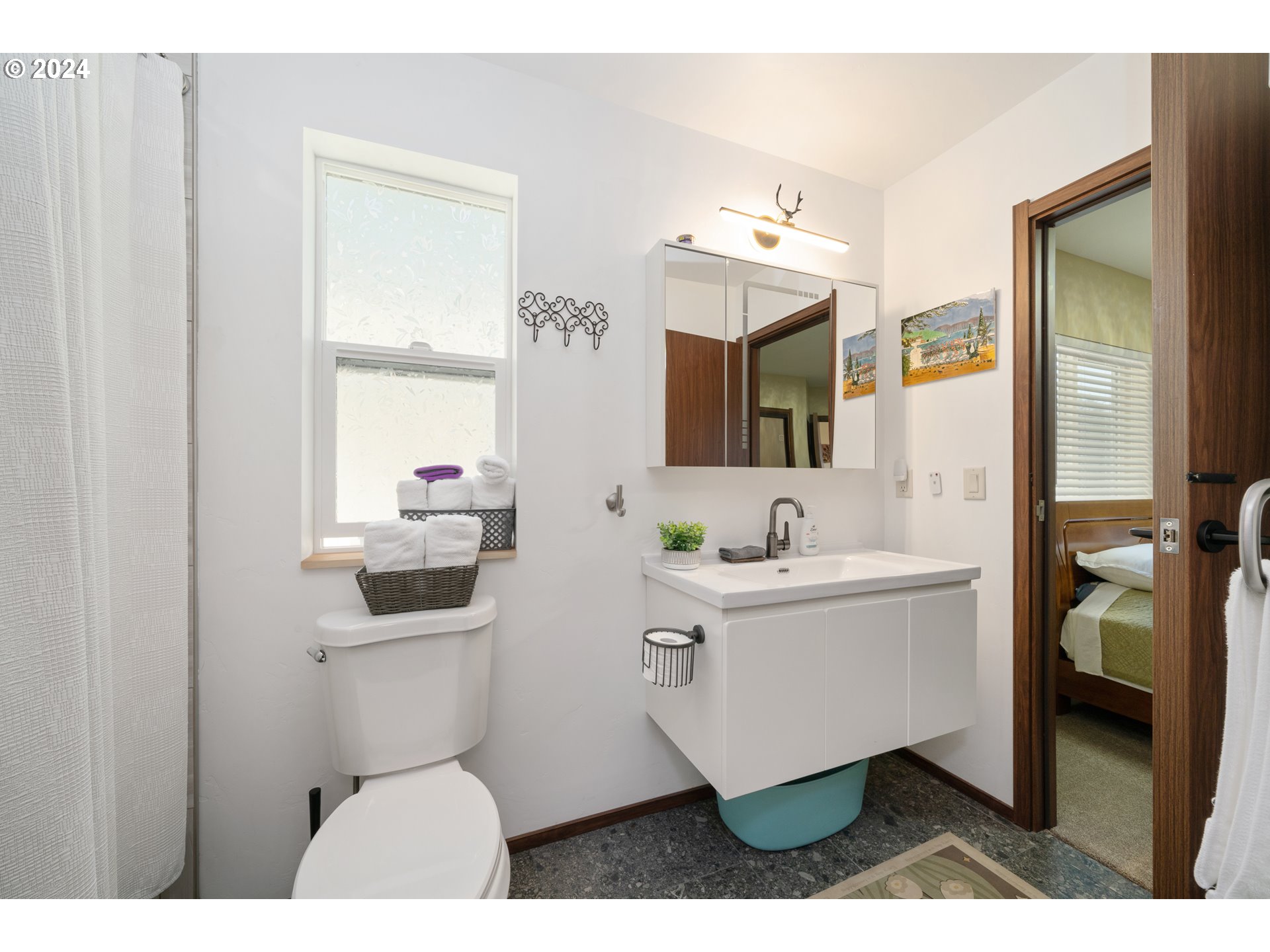 Rockaway Beach, Oregon 97136, United States, 6 Bedrooms Bedrooms, ,6 BathroomsBathrooms,Residential,Active,25928