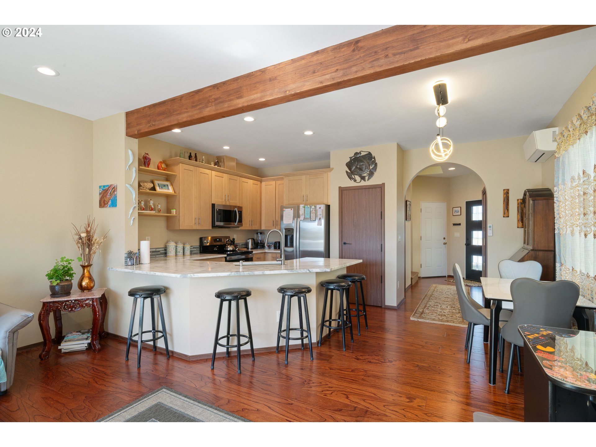 Rockaway Beach, Oregon 97136, United States, 6 Bedrooms Bedrooms, ,6 BathroomsBathrooms,Residential,Active,25928