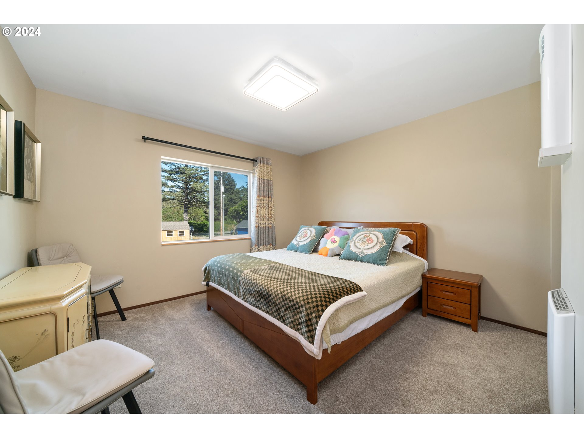 Rockaway Beach, Oregon 97136, United States, 6 Bedrooms Bedrooms, ,6 BathroomsBathrooms,Residential,Active,25928