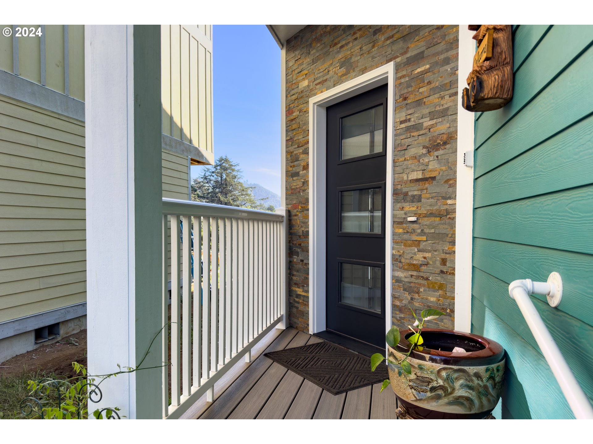 Rockaway Beach, Oregon 97136, United States, 6 Bedrooms Bedrooms, ,6 BathroomsBathrooms,Residential,Active,25928