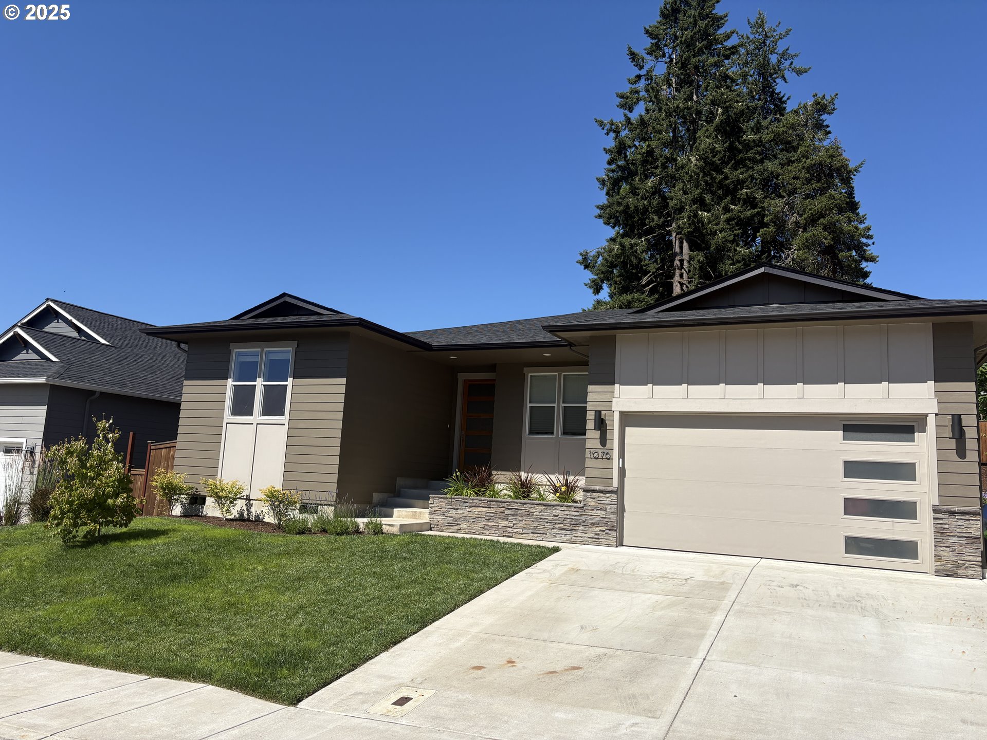 1076 S 57TH PL