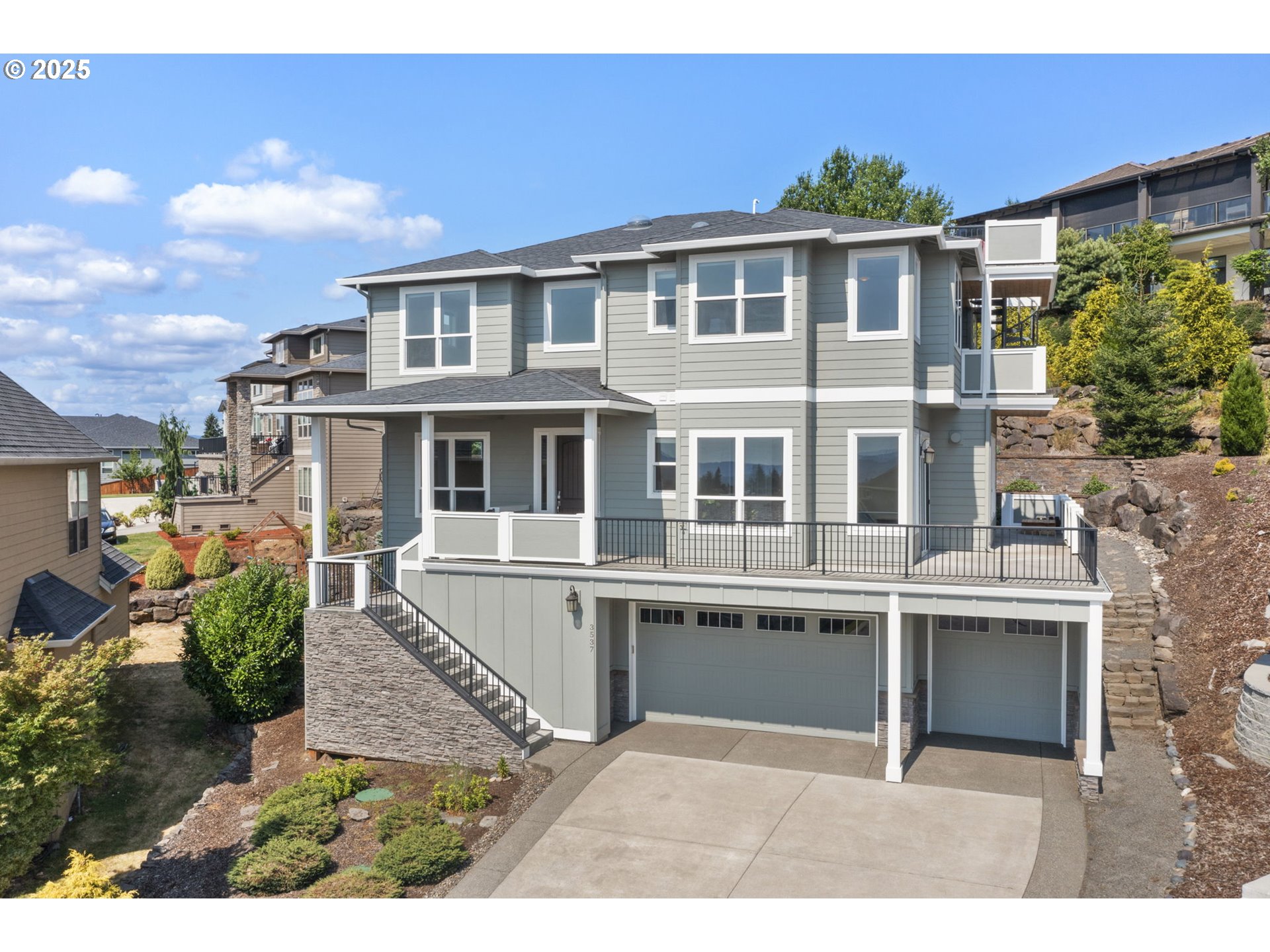 3537 NW 18TH CIR