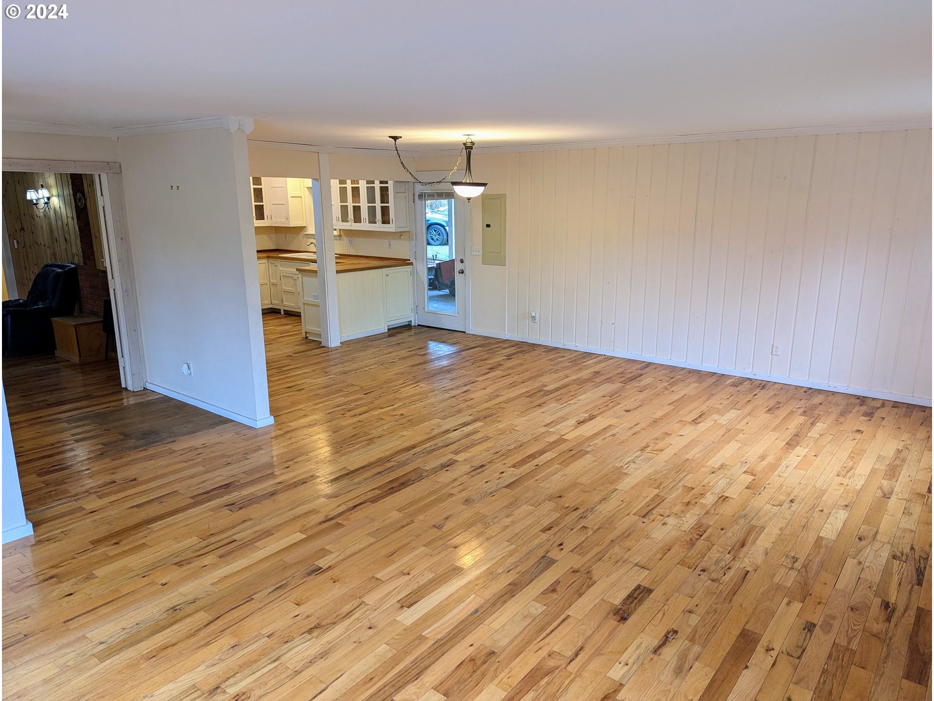 124 MOCKING BIRD LN