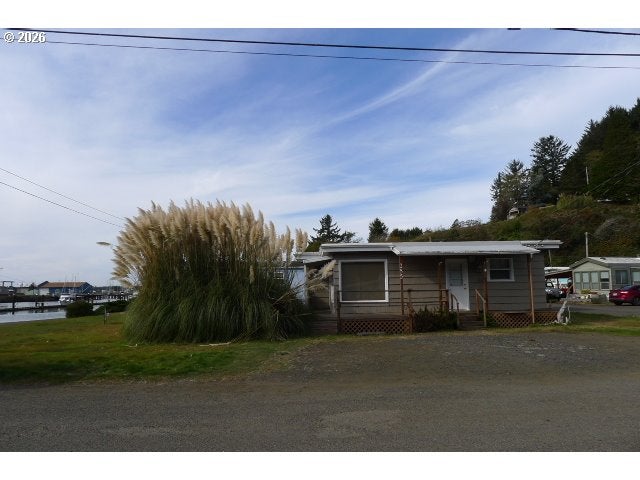 255 BEACH BLVD
