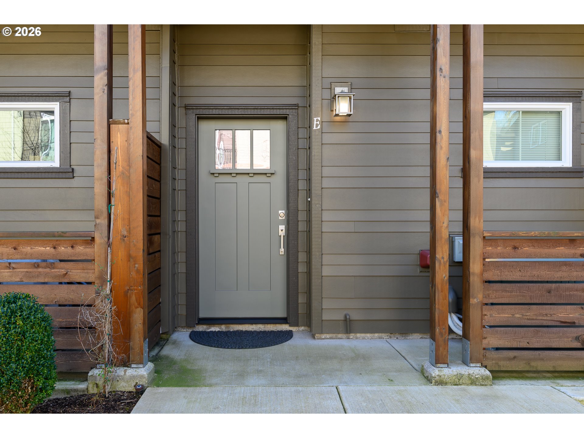 12023 SE HIGH CREEK RD E