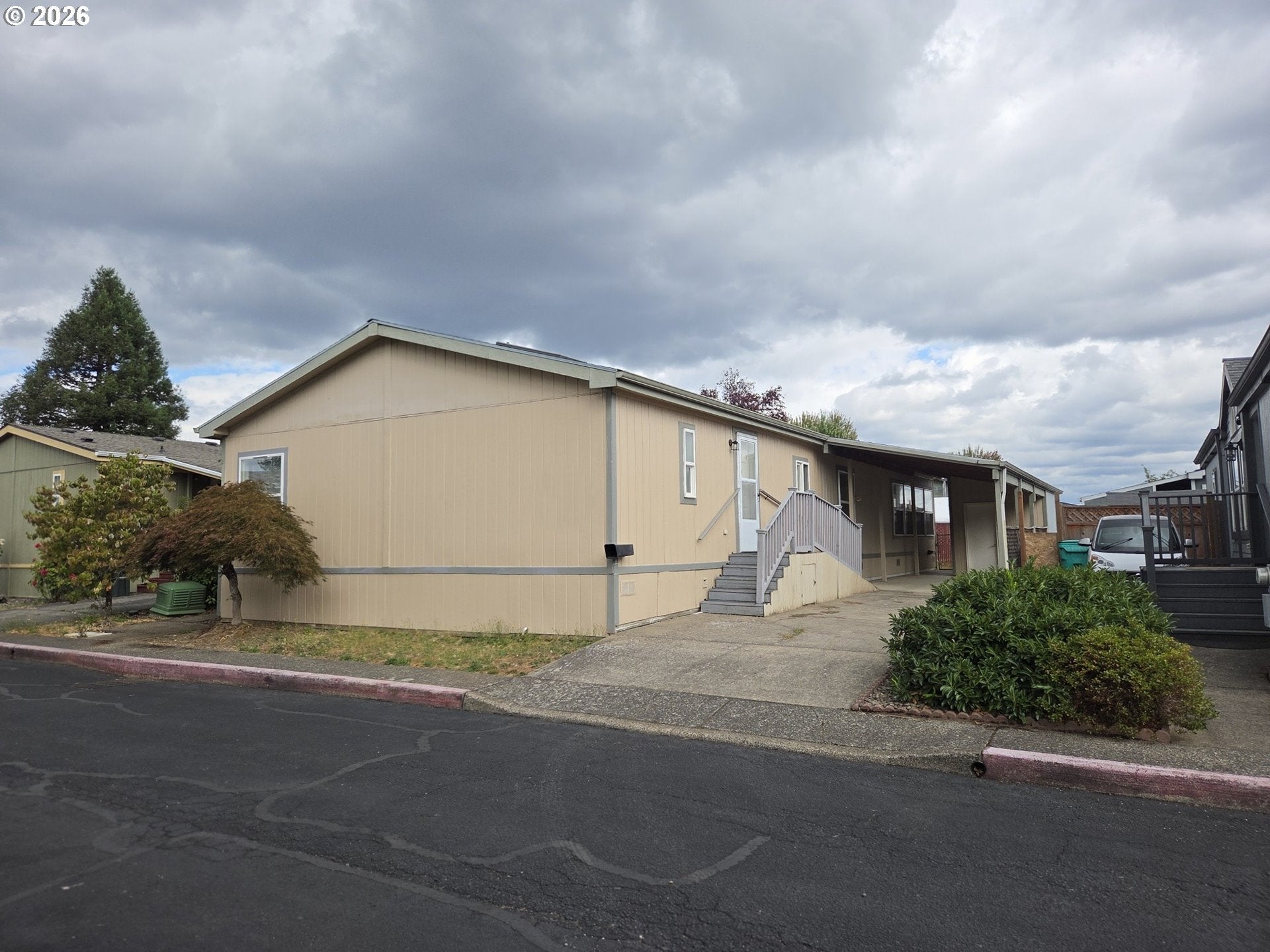 1949 SE PALMQUIST RD 121