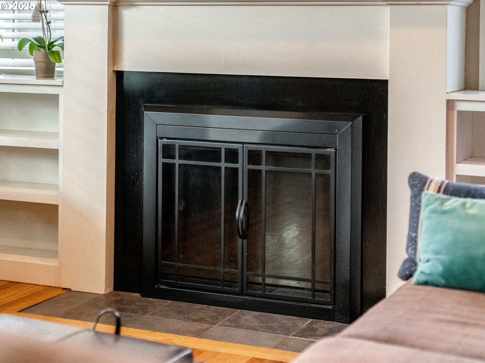 Portland, Oregon 97266, United States, 2 Bedrooms Bedrooms, ,1 BathroomBathrooms,Residential,Pending,79816