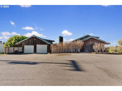 A home in Bandon