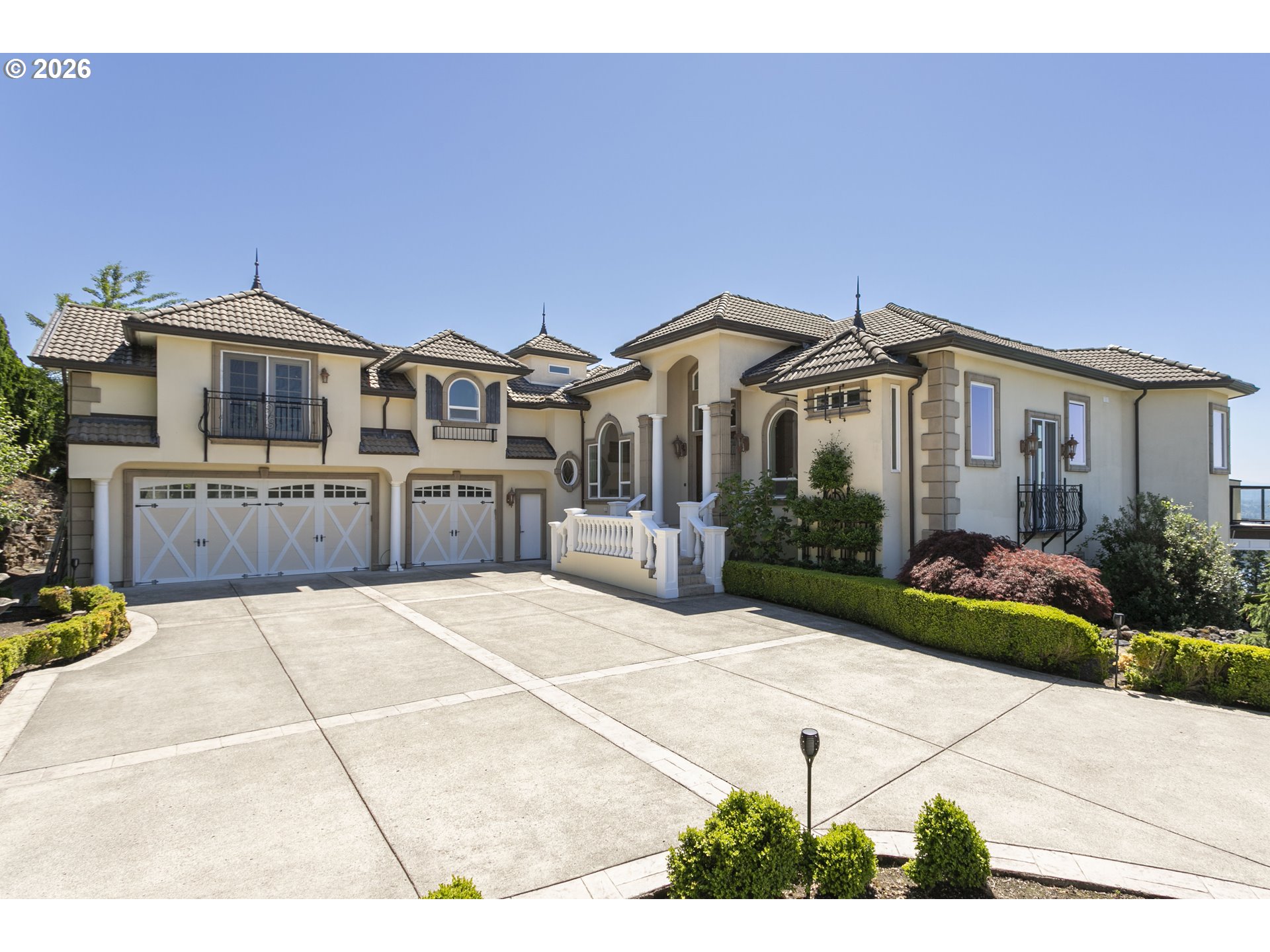 330 NW ILWACO ST