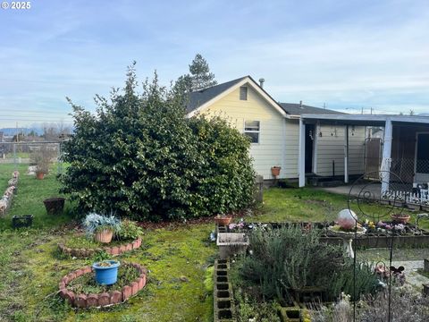 Tiny photo for 335 Holbrook Ln, Creswell, OR 97426 (MLS # 792344379)