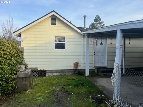 Tiny photo for 335 Holbrook Ln, Creswell, OR 97426 (MLS # 792344379)