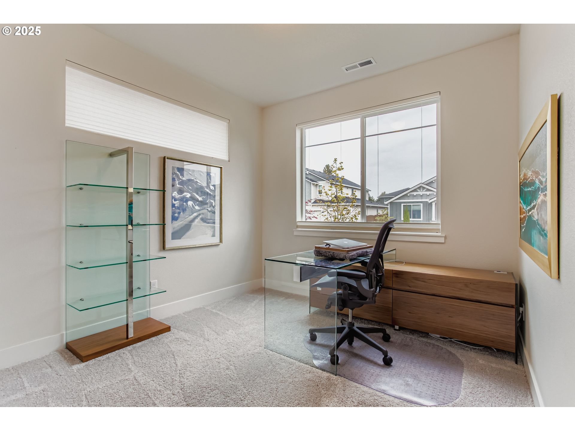 Sherwood, Oregon 97140, United States, 5 Bedrooms Bedrooms, ,3 BathroomsBathrooms,Residential,Active,220432