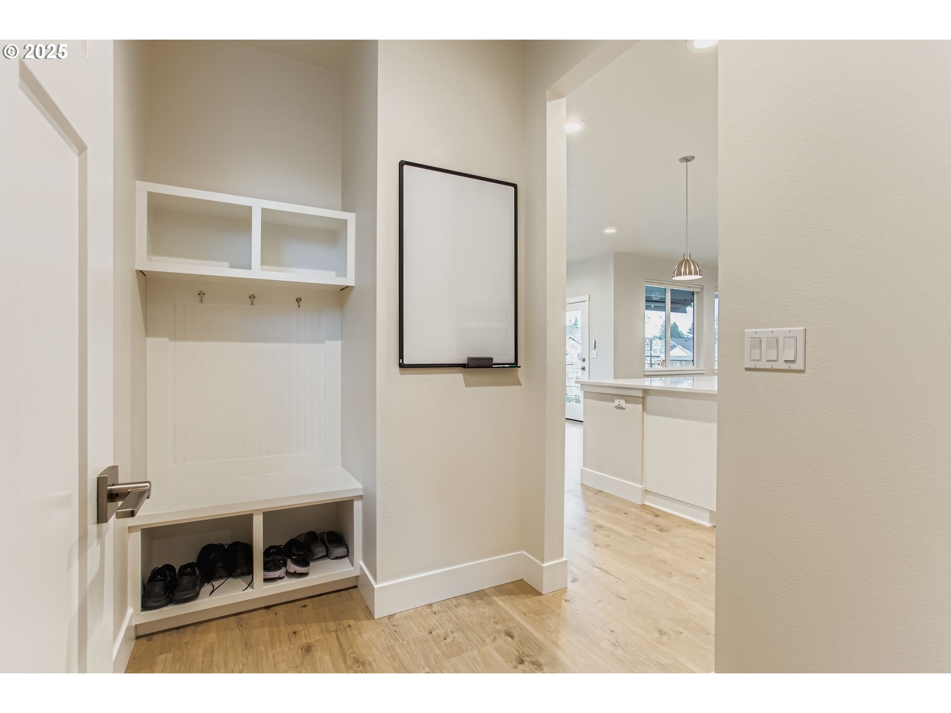 Sherwood, Oregon 97140, United States, 5 Bedrooms Bedrooms, ,3 BathroomsBathrooms,Residential,Active,220432