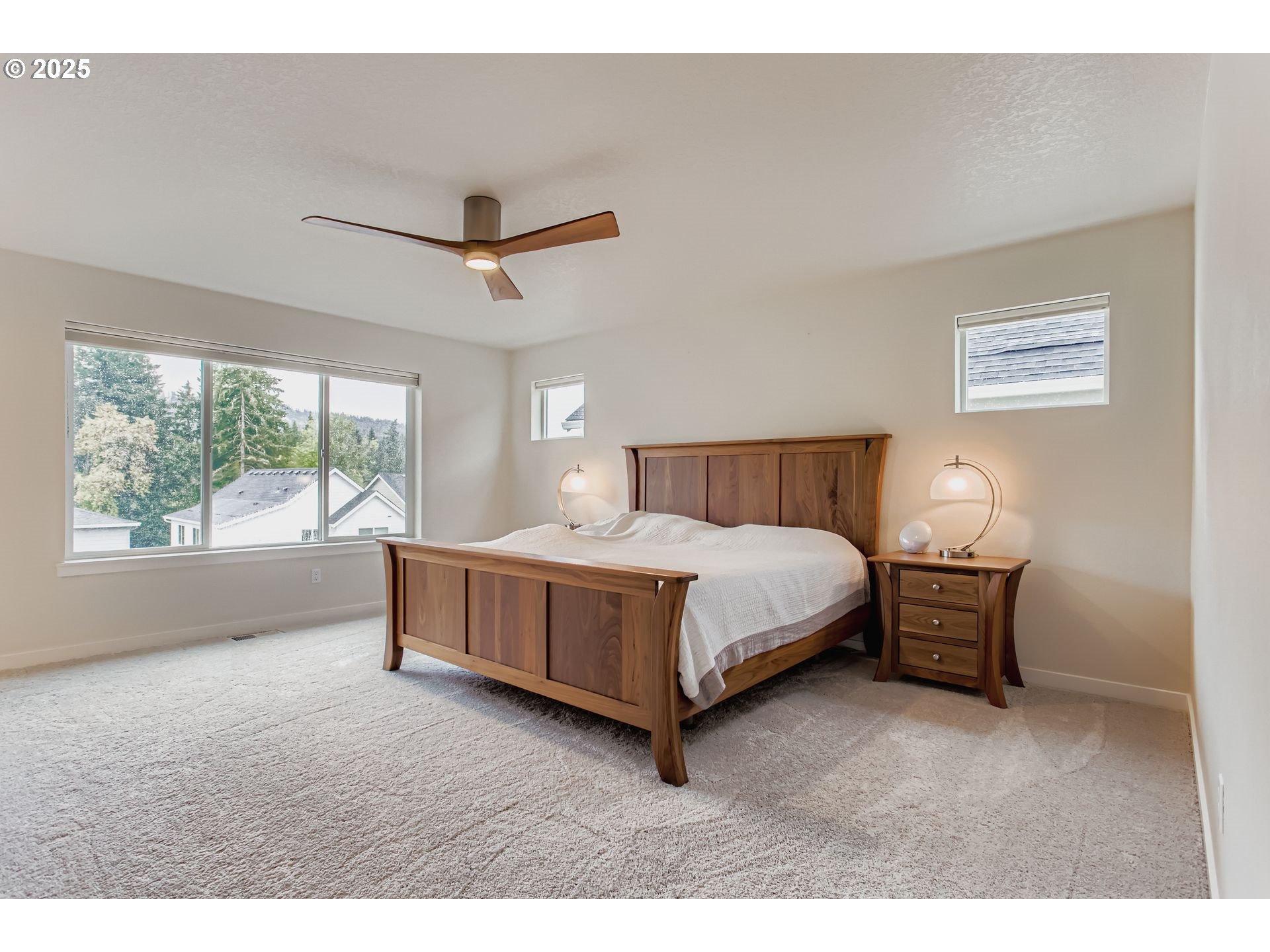 Sherwood, Oregon 97140, United States, 5 Bedrooms Bedrooms, ,3 BathroomsBathrooms,Residential,Active,220432