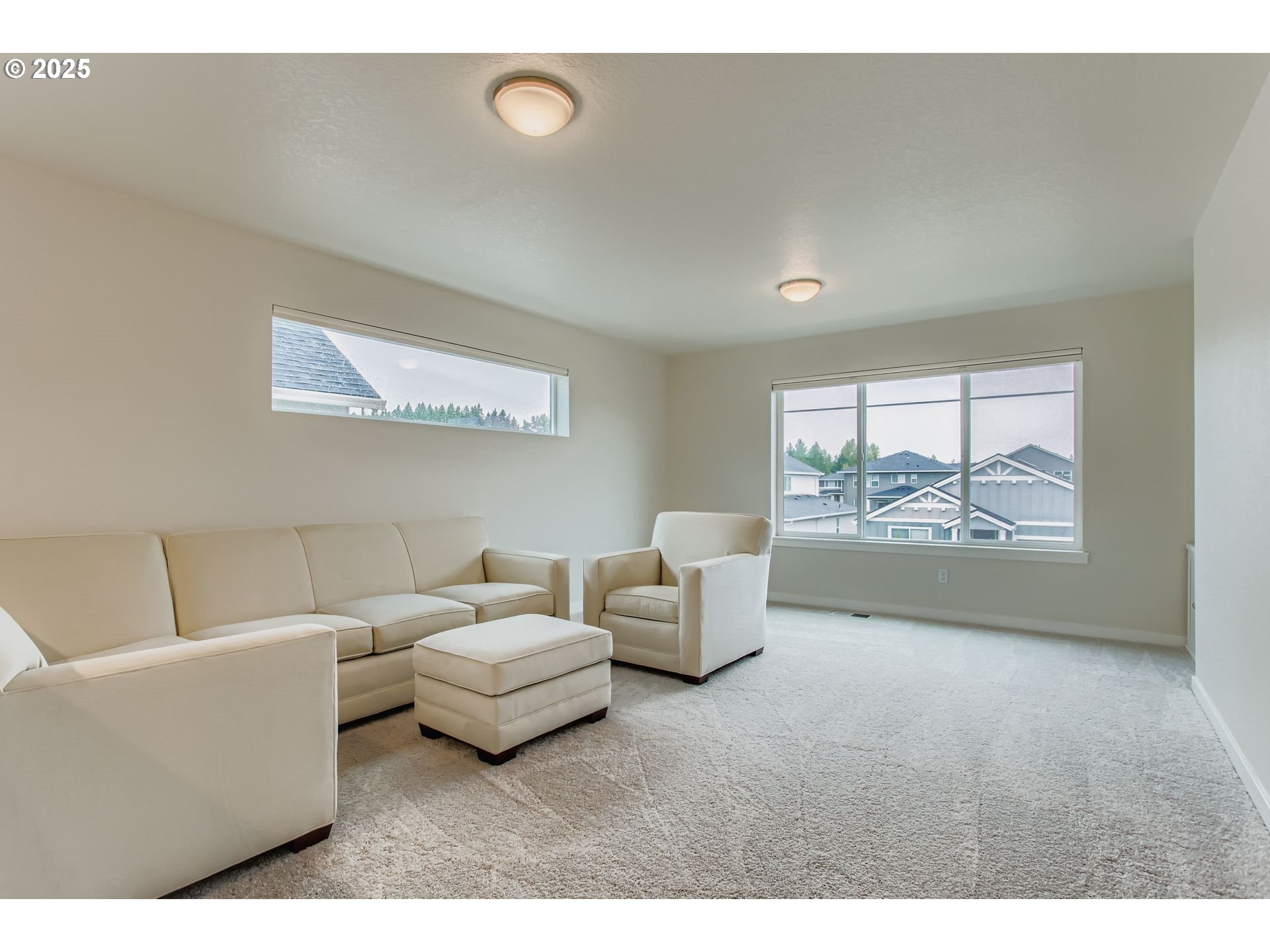 Sherwood, Oregon 97140, United States, 5 Bedrooms Bedrooms, ,3 BathroomsBathrooms,Residential,Active,220432