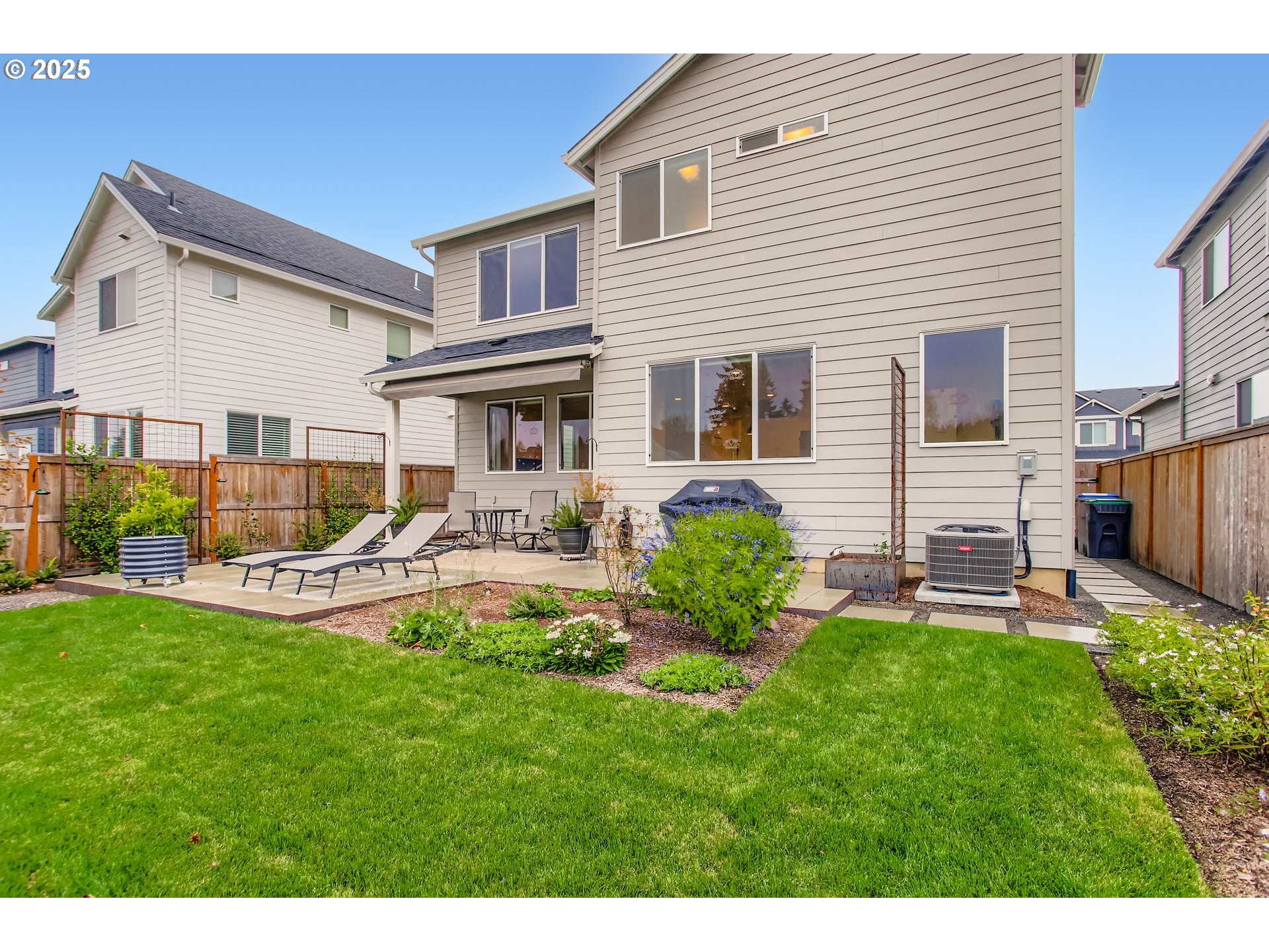 Sherwood, Oregon 97140, United States, 5 Bedrooms Bedrooms, ,3 BathroomsBathrooms,Residential,Active,220432