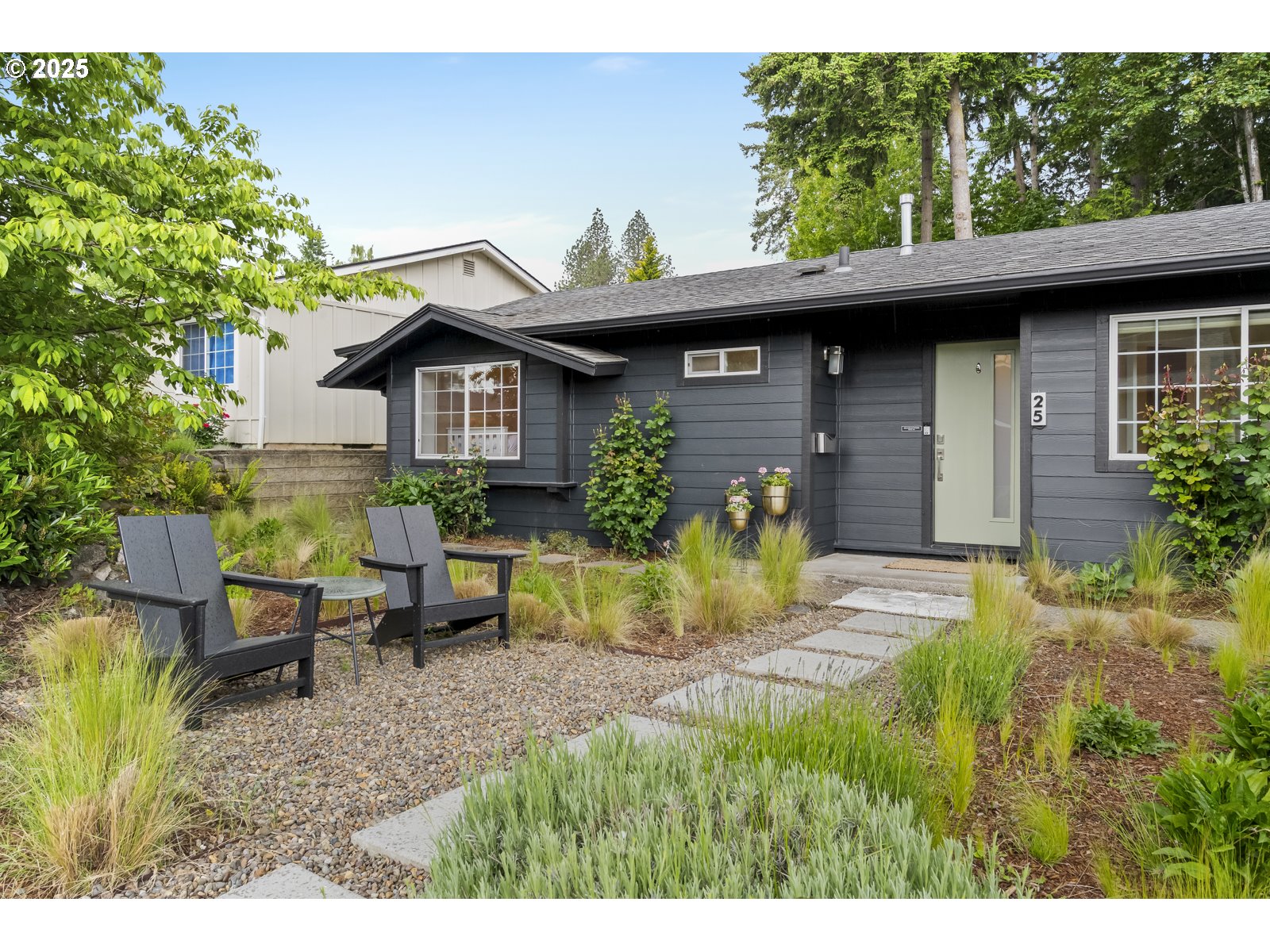 25 SW 143RD AVE