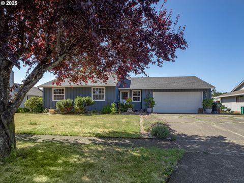 500 E PINEHURST DR Newberg OR 97132