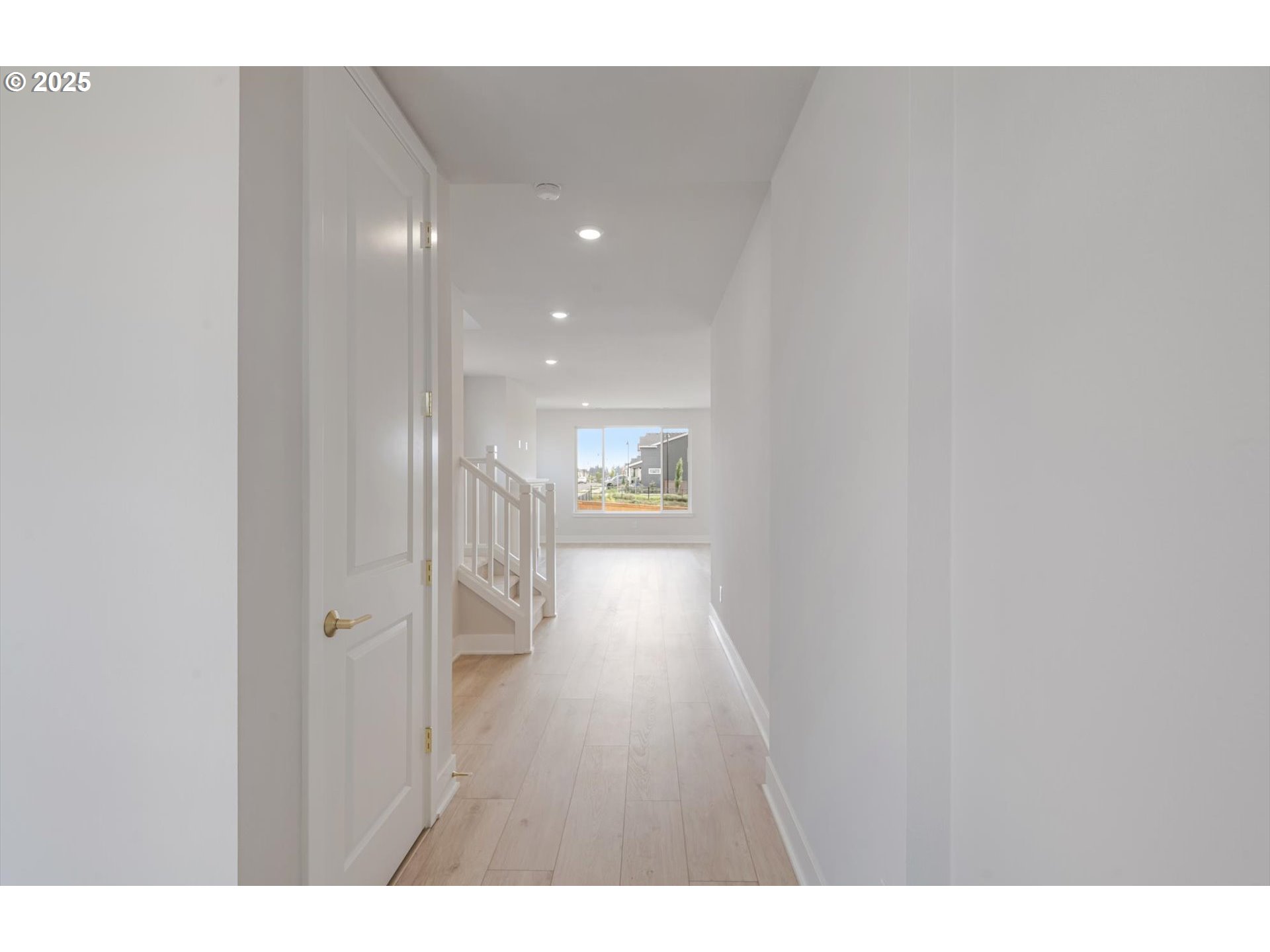 6748 SW Windflower ST