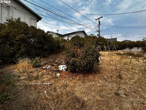 A home in Roseburg